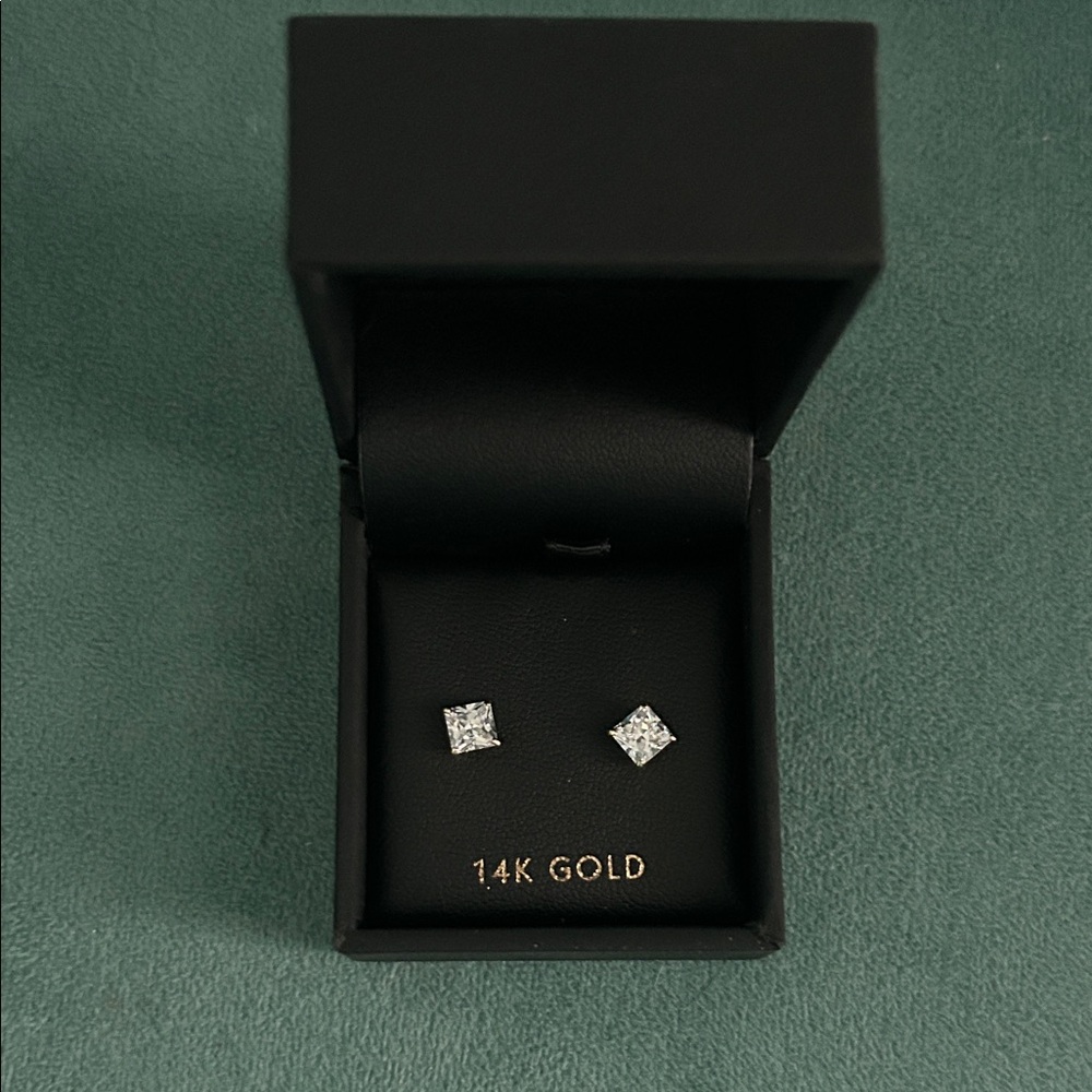 14K Gold Diamond Stud Earrings